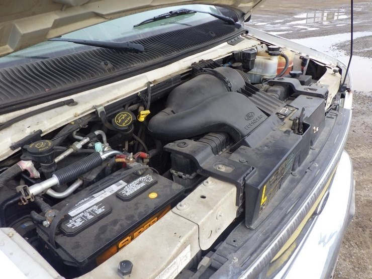 2006-ford-cargo-image-10