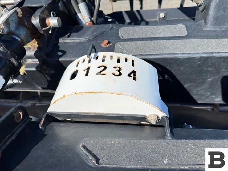 2014-mac-don-d65d-image-24