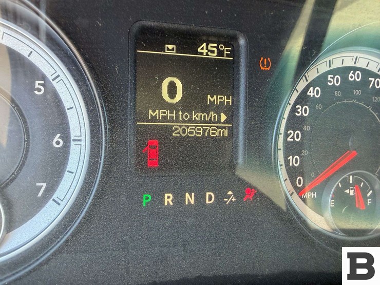 2014-dodge-2500-image-32