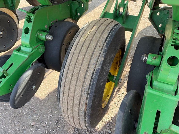 john-deere-1760-image-18