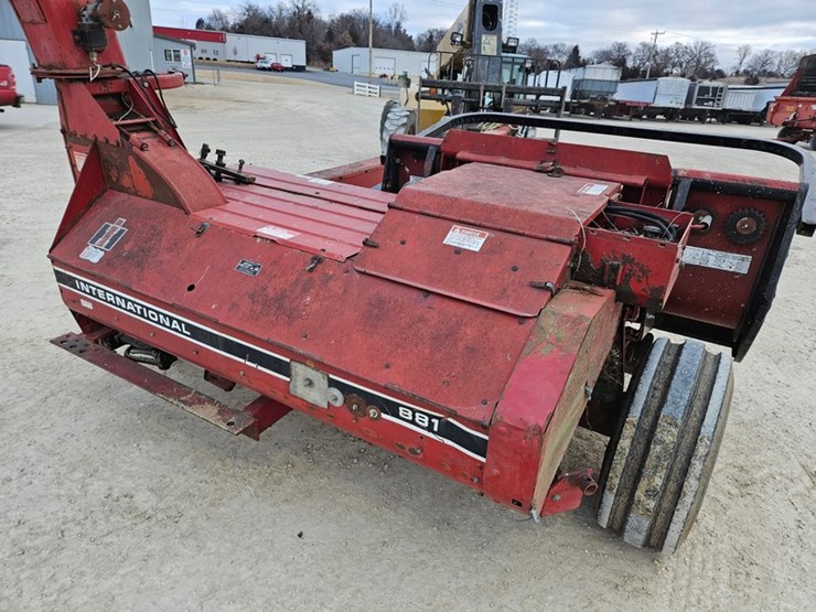 international-881-image-18