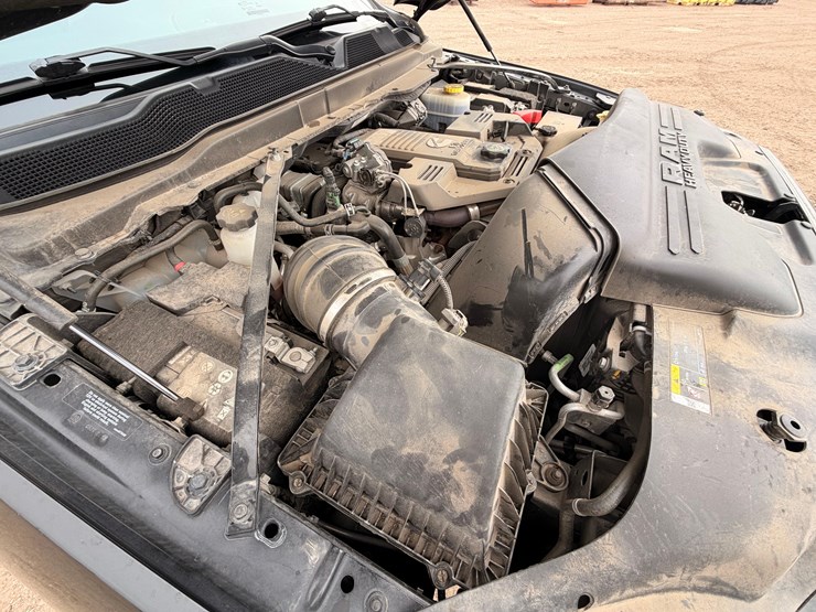 2022-ram-2500-hd-pickup-image-14