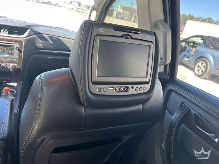 2015-chevrolet-traverse-image-21