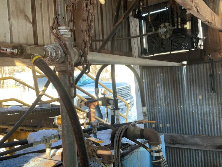 #229-•-quincy-air-compressor-image-3