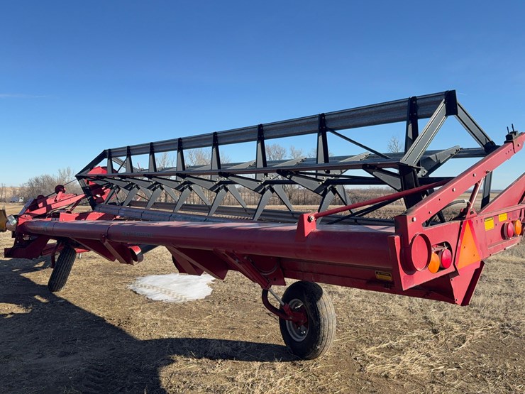 1995-case-ih-8220-image-2