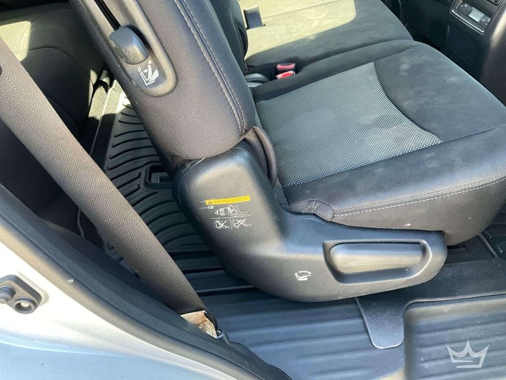 2017-nissan-pathfinder-image-28