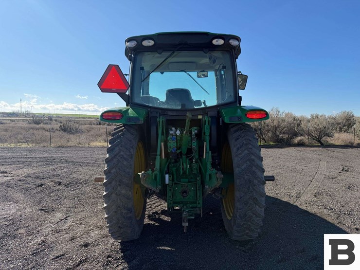 2013-john-deere-6125r-image-5