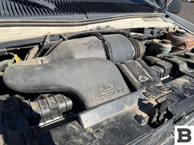 1999-ford-econoline-350-image-31