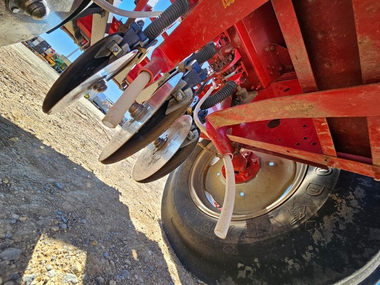 case-ih-5300-image-21