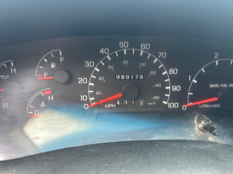 2000-ford-f750-image-18