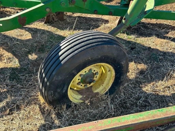 john-deere-3100-image-17