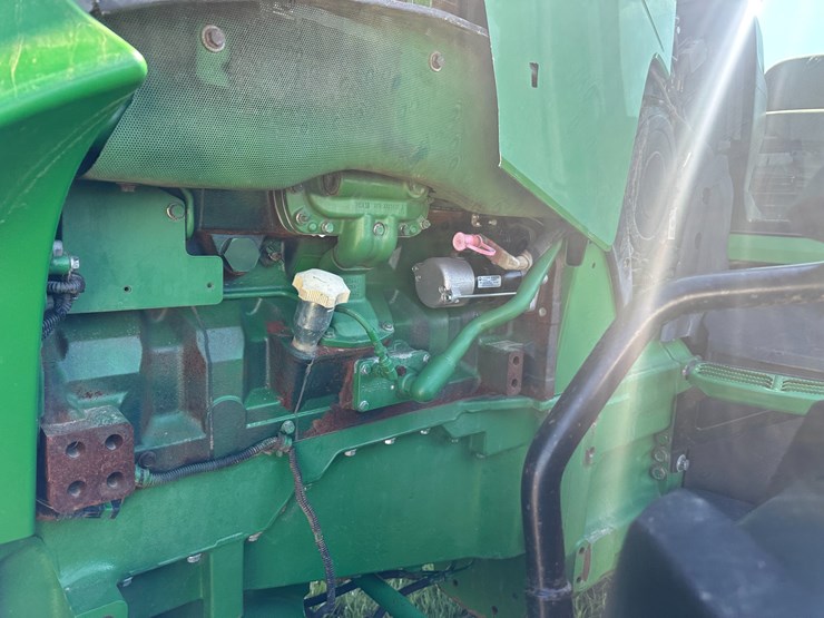 john-deere-8285r-image-46