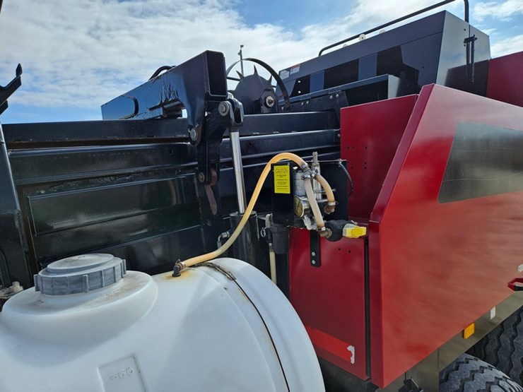 new-holland-bb940a-image-36