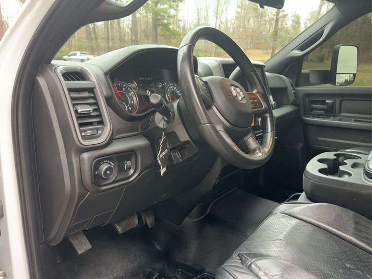 2022-dodge-2500-image-24