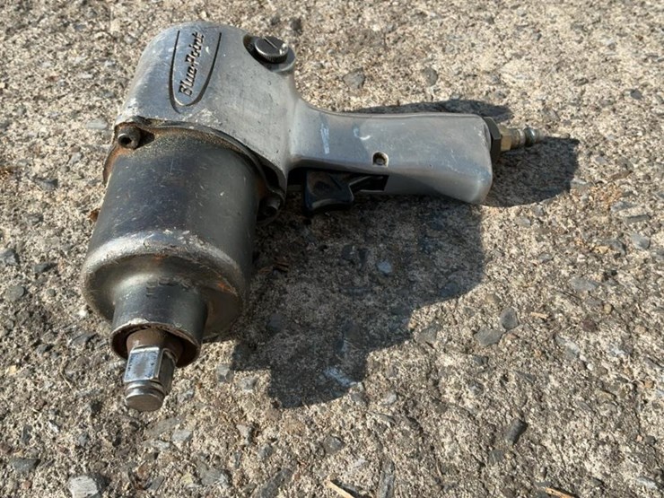 #107-•-blue-point-at-123-1/2”-impact-wrench-image-3