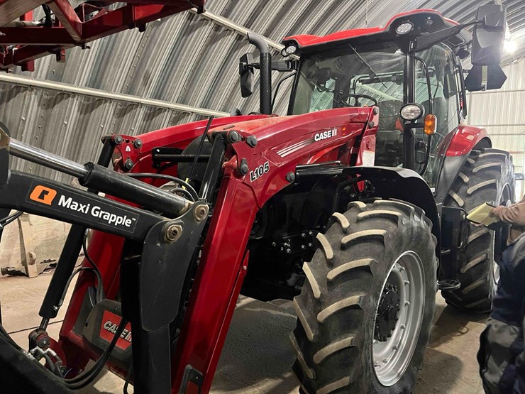 2021-case-ih-maxxum-135-image-4