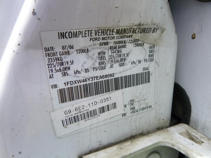 2007-ford-f450-image-30