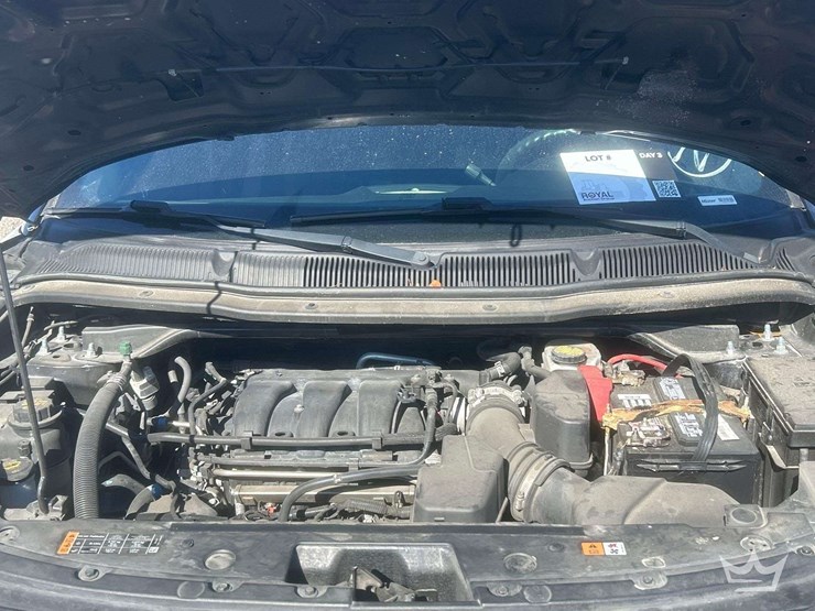 2019-ford-explorer-image-11