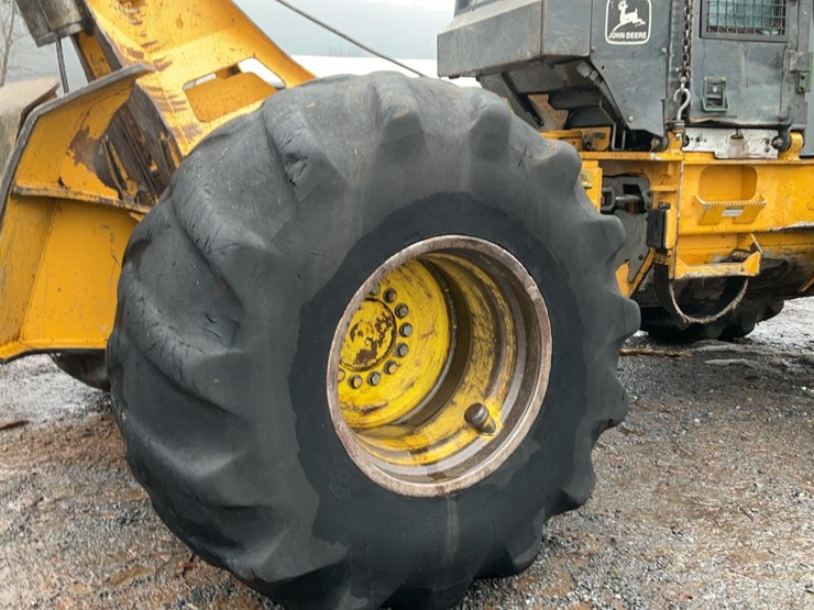 2006-deere-640g-iii-image-44