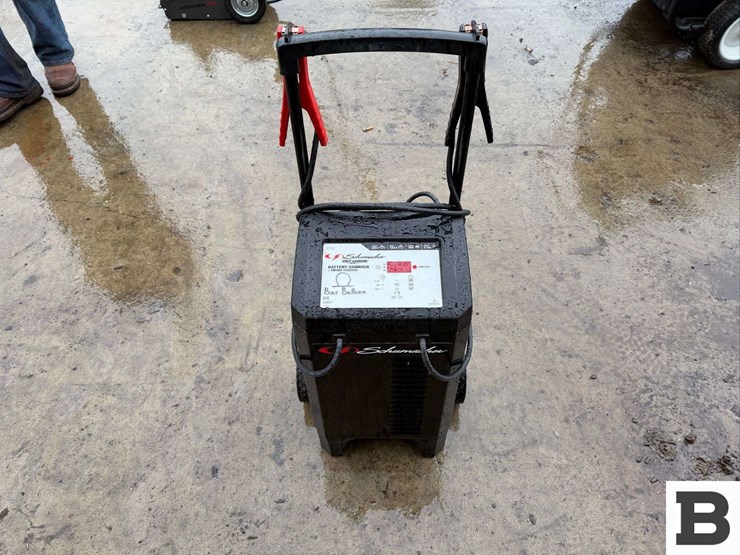 schumacher-battery-charger-image-1