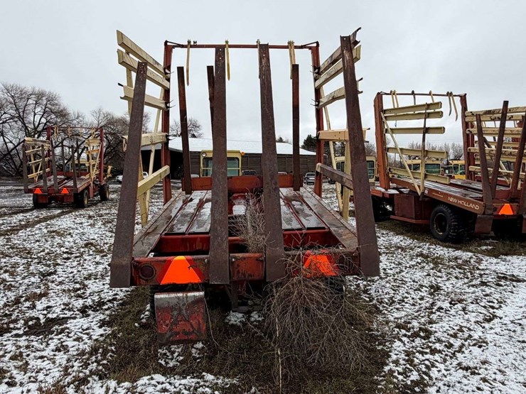 new-holland-1075-image-4