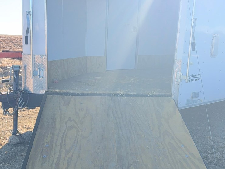 2009-american-hauler-image-12