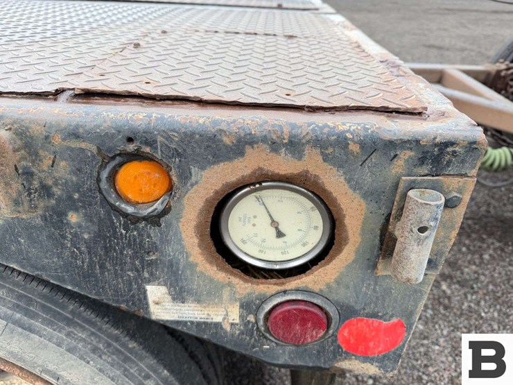 2005-fontaine-low-bed-trailer-image-23