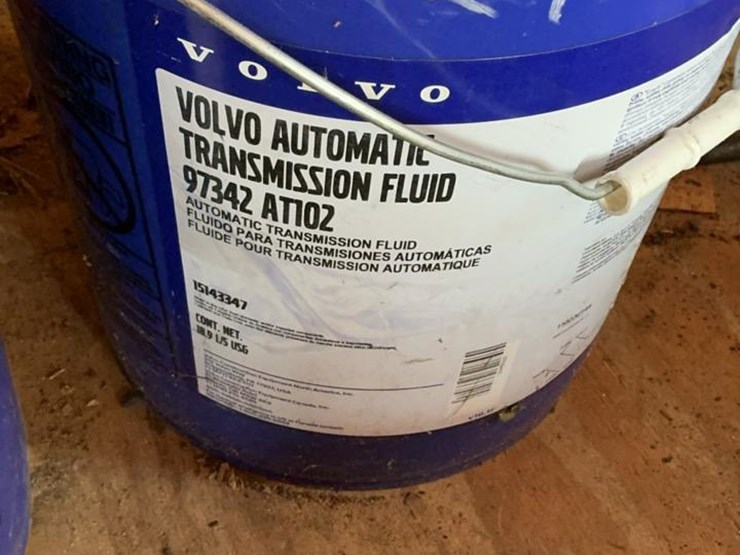 #271-•-volvo-fluids-and-filters-image-6