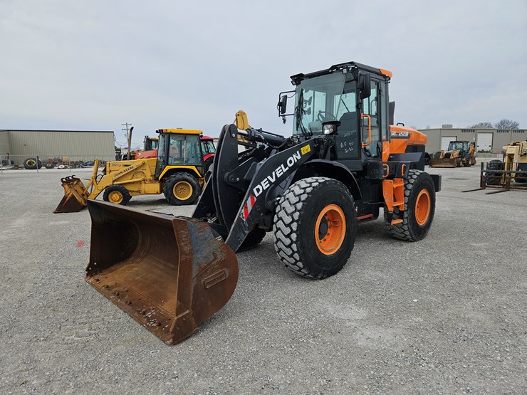 2023-develon-dl220-7-image-1