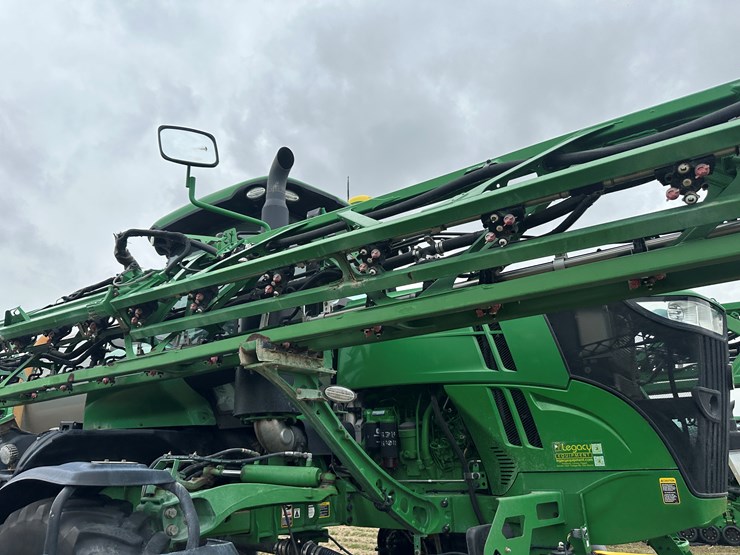 2021-john-deere-r4038-image-56