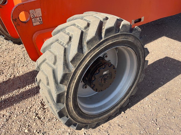 2012-jlg-860sj-image-27