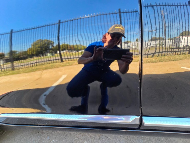 2017-cadillac-federal-70-in-limo---30,529-miles-w-premium-coachwork-by-federal-image-52