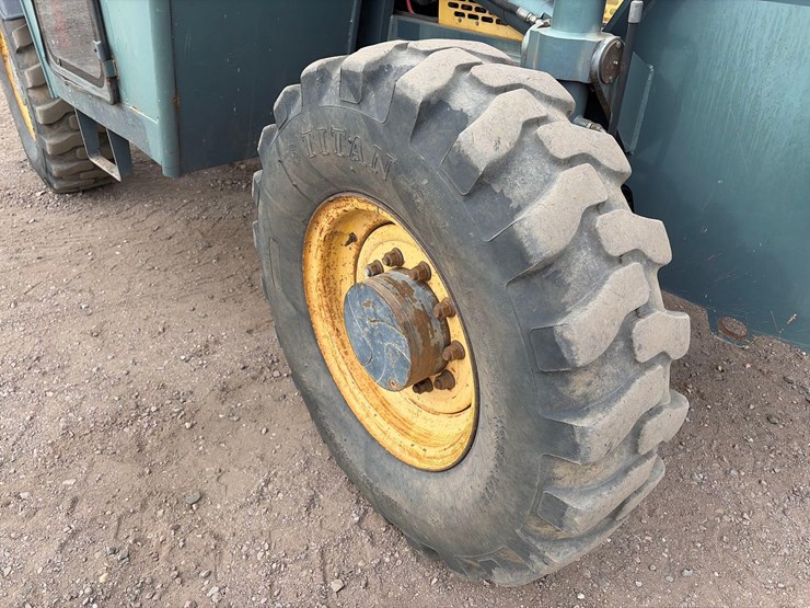 2016-gehl-rs8-42-image-16