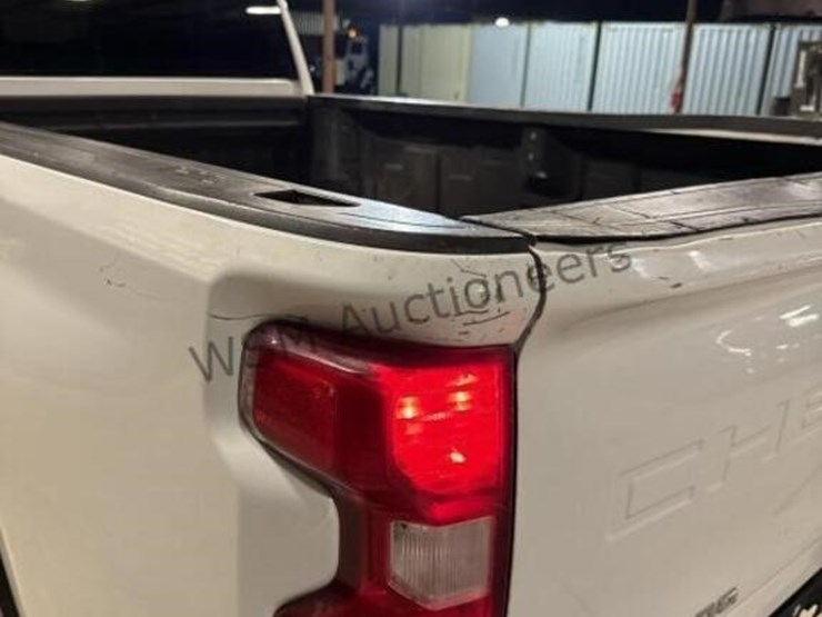 2020-chevrolet-silverado-3500hd-image-7