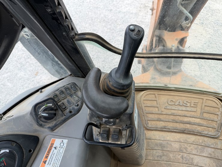 2022-case-580sn-image-14