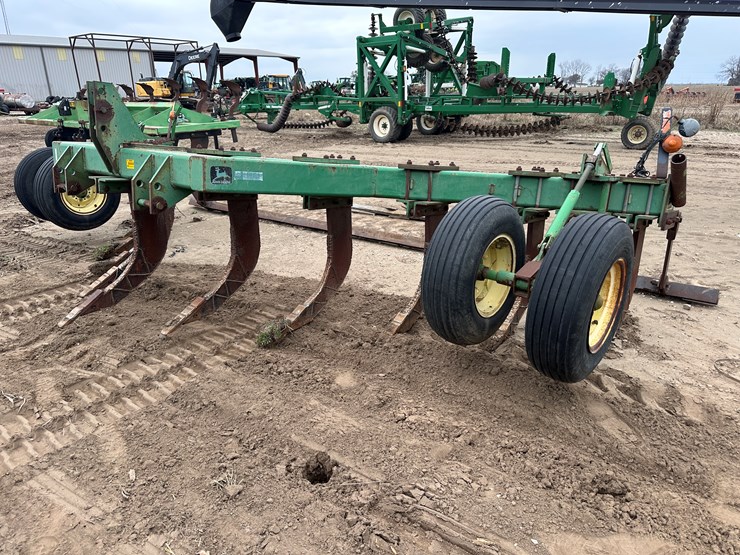 john-deere-915-image-1