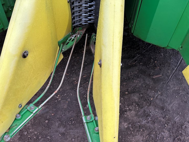 2021-john-deere-cp690-image-59