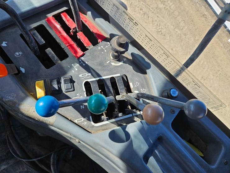 new-holland-9682-image-41