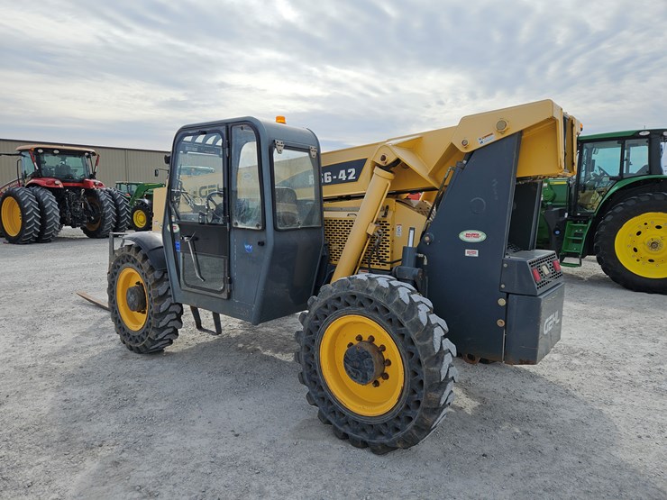 2015-gehl-rs6-42-image-12