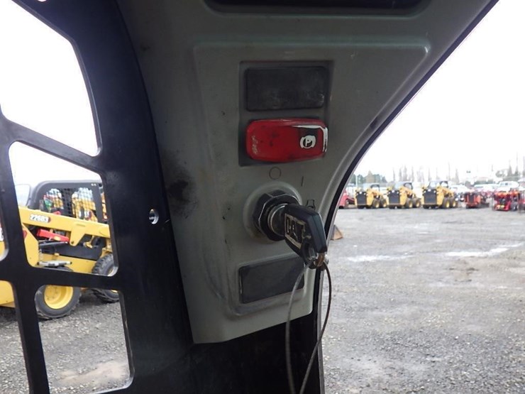 caterpillar-226d3-image-25