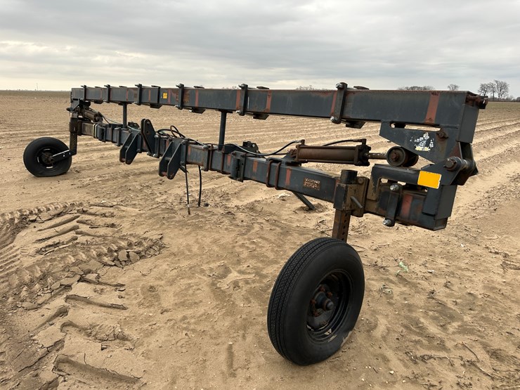 #38850-•-38'-yetter-toolbar-image-1