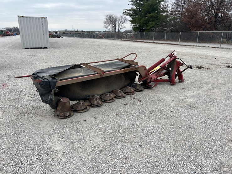 2016-new-holland-h6750-image-1