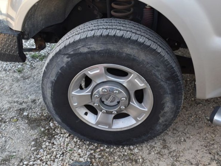 2010-ford-f250-image-7