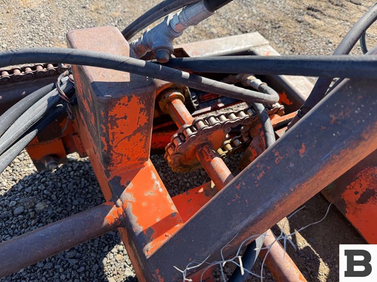 16'-orchard-bin-trailer-image-11