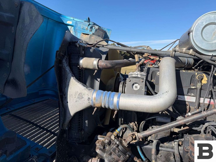 1995-freightliner-fld112-image-34