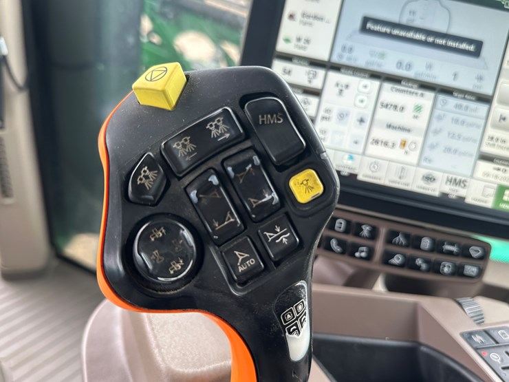 2021-john-deere-r4038-image-107