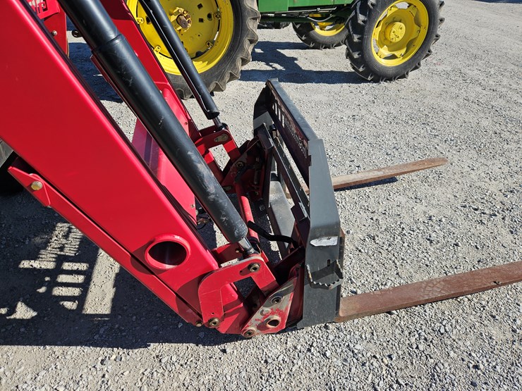 2021-mahindra-9125p-image-6