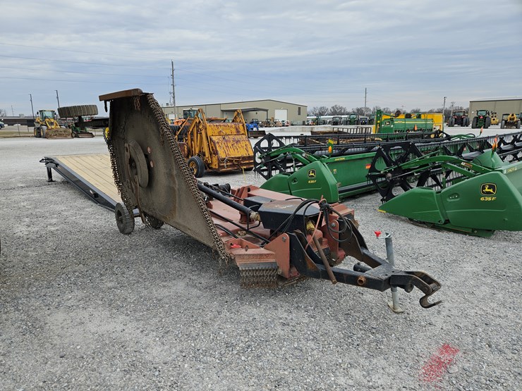 bush-hog-2610l-image-11