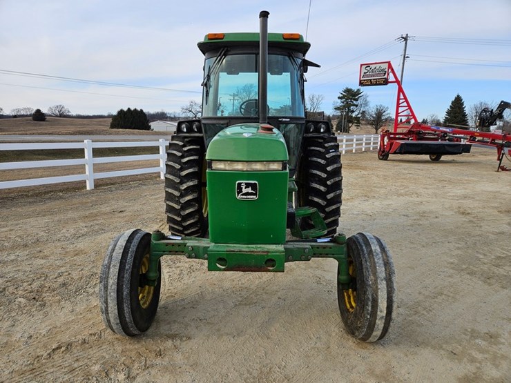john-deere-2950-image-8