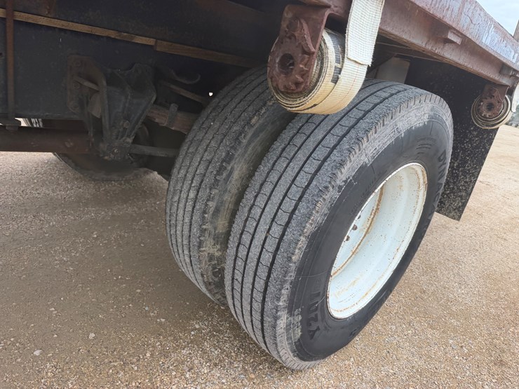 1997-international-4700-image-6